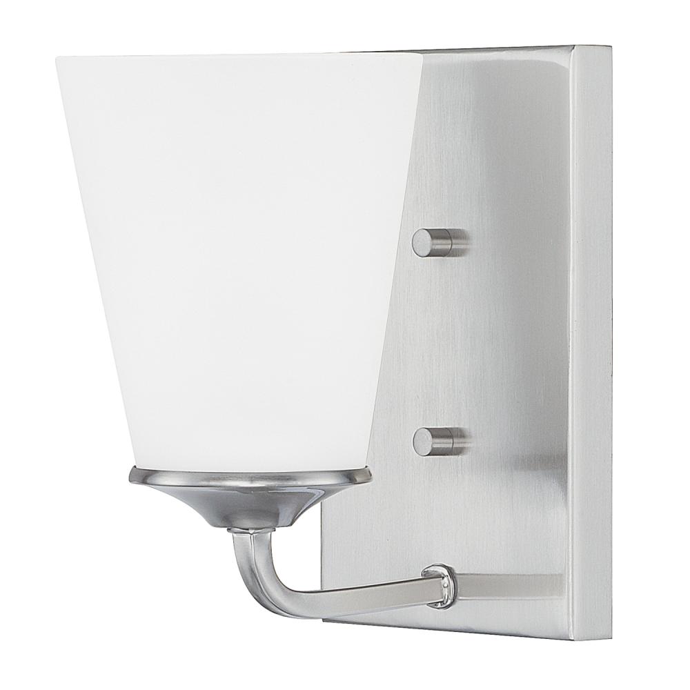 1 Light Sconce